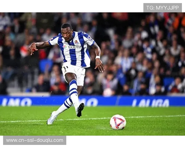 皇家社会对阵赫罗纳，双方积分相近争夺激烈